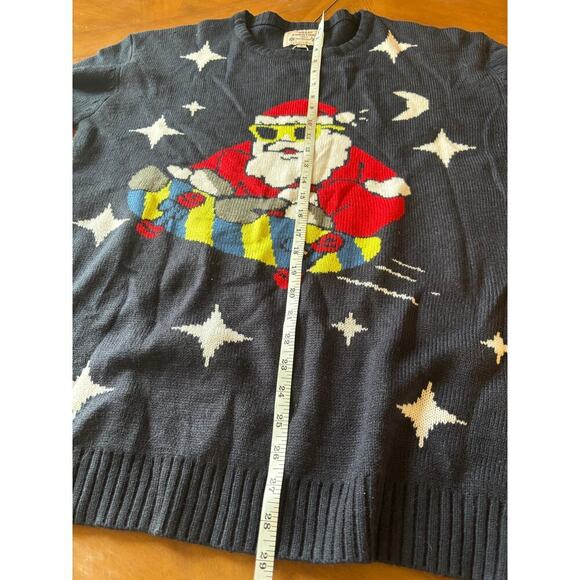 Daisy Boutique Skateboarding Santa Christmas Sweater size large NWT - Picture 7 of 7